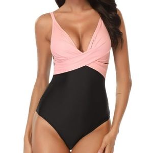 B2PRITY women’s plus size 20 cross front pink & black one piece swimsuit NWT